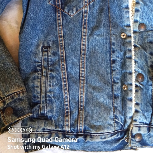 Levi's Sherpa Lined Blue Jean Jacket - Picture 3 of 16
